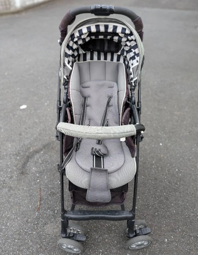 Aprica ベビーカー グレーの写真3枚目