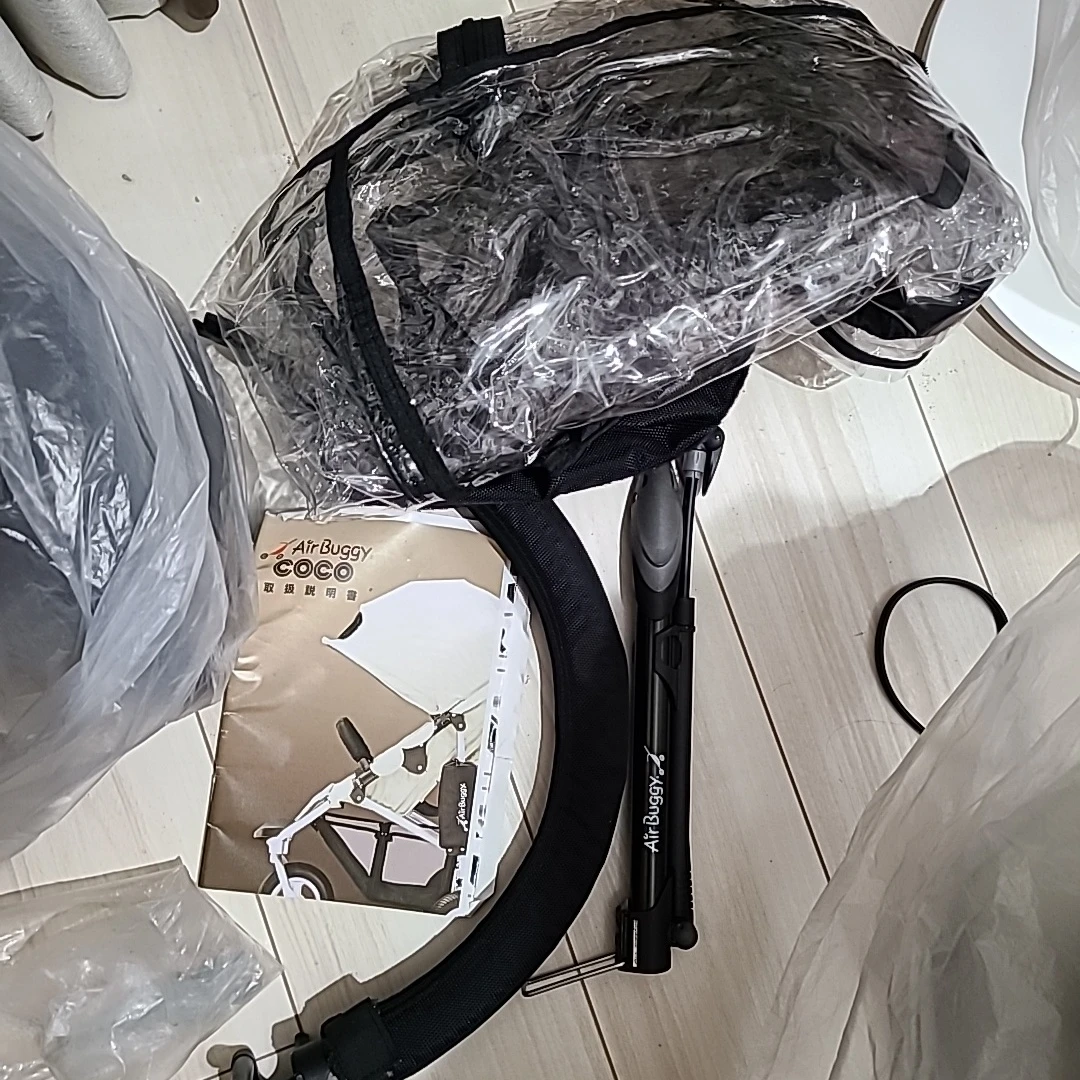 エアバギー ココ レッド ベビーカーの写真2枚目