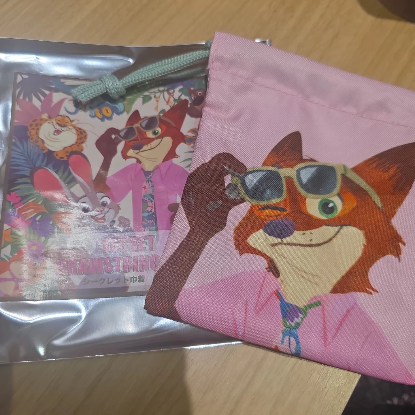 【新品・未使用】ディズニー ズートピア 巾着 ニック ディズニーストア