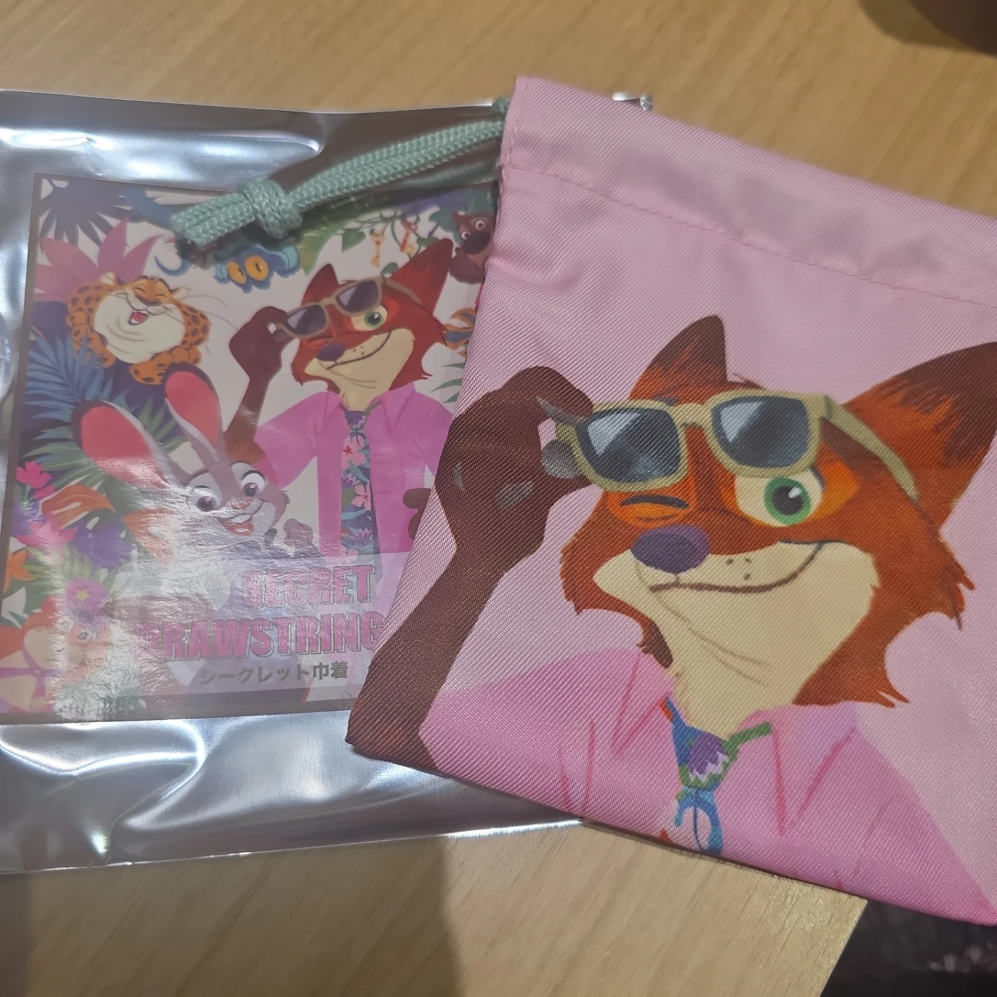 【新品・未使用】ディズニー ズートピア 巾着 ニック ディズニーストア