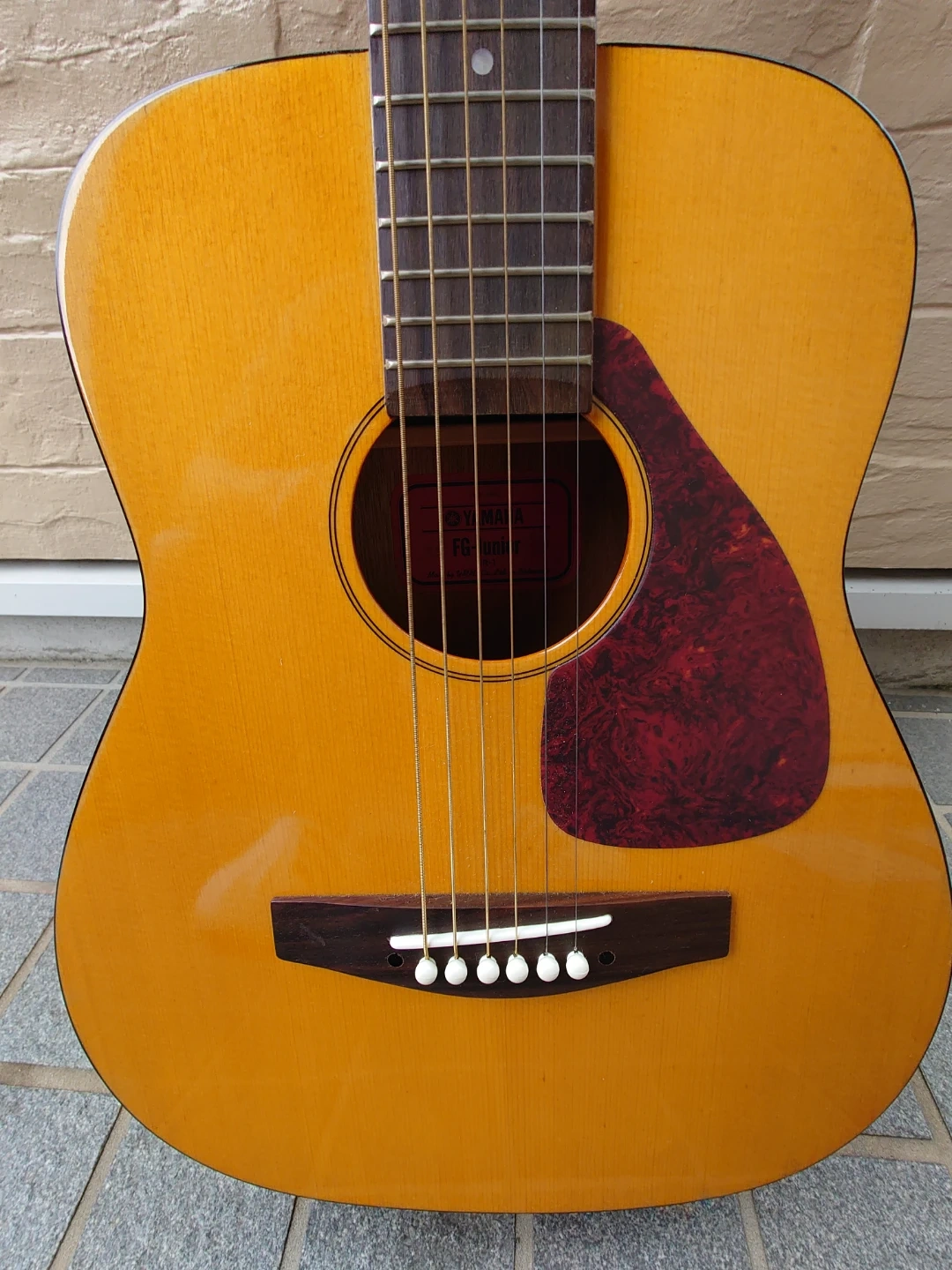 Yamaha FG JR1 3/4 Size Acoustic Guitar with Gig Bag Guitar Caseの写真3枚目