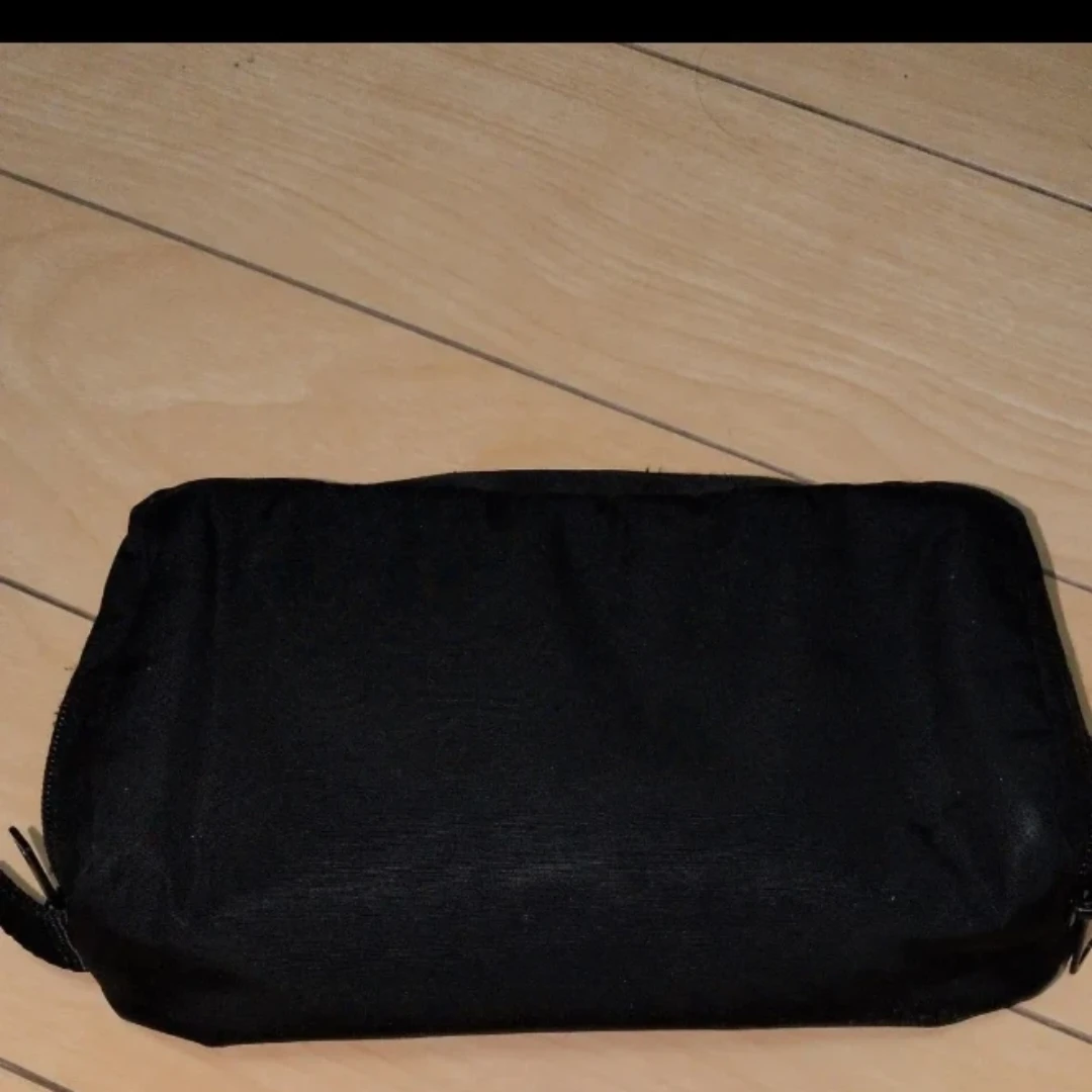無印良品 ポリエステルガジェットポーチ 黒の写真2枚目