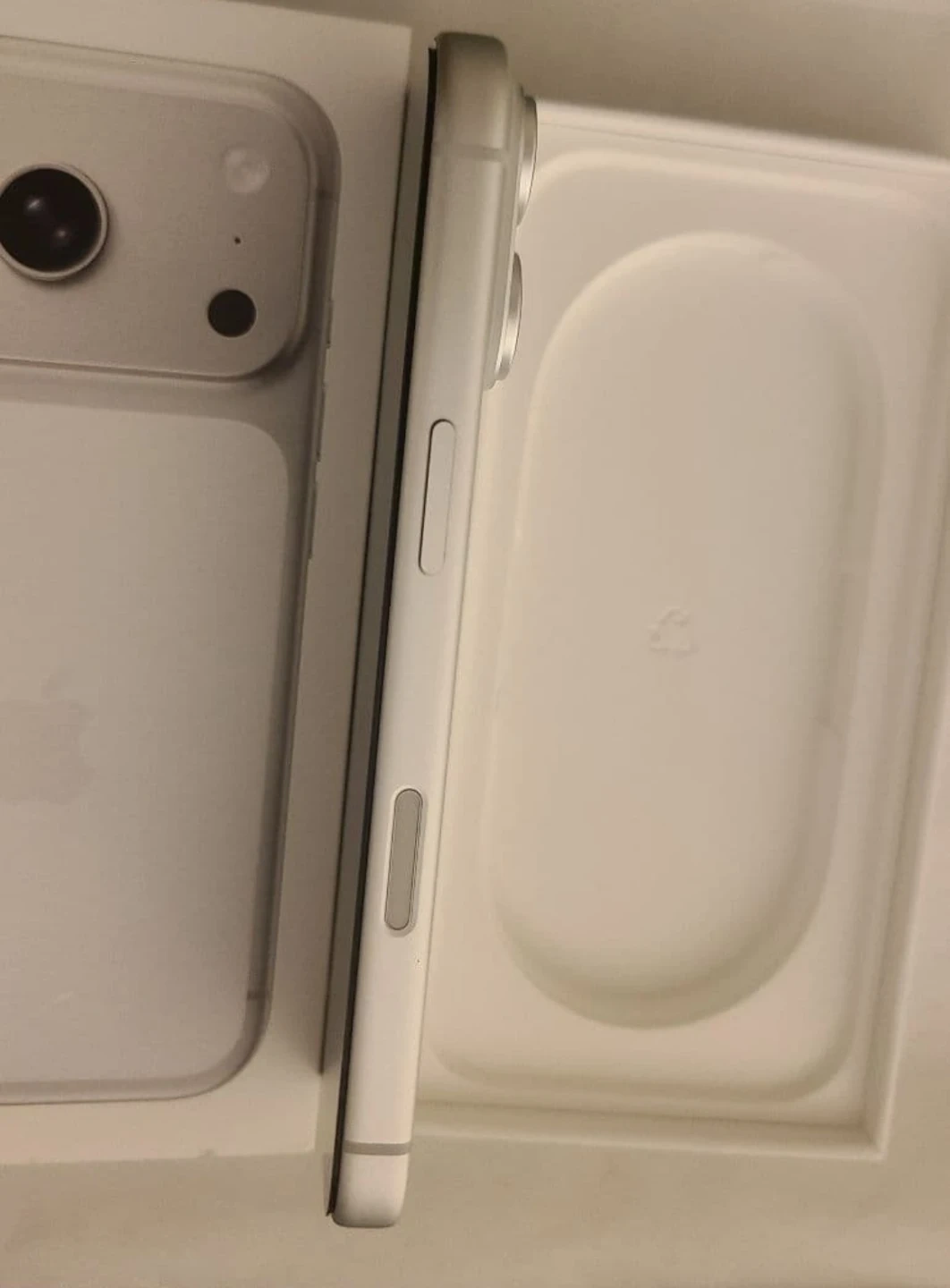 アップル iPhone 17 Pro シルバー 256GBの写真5枚目