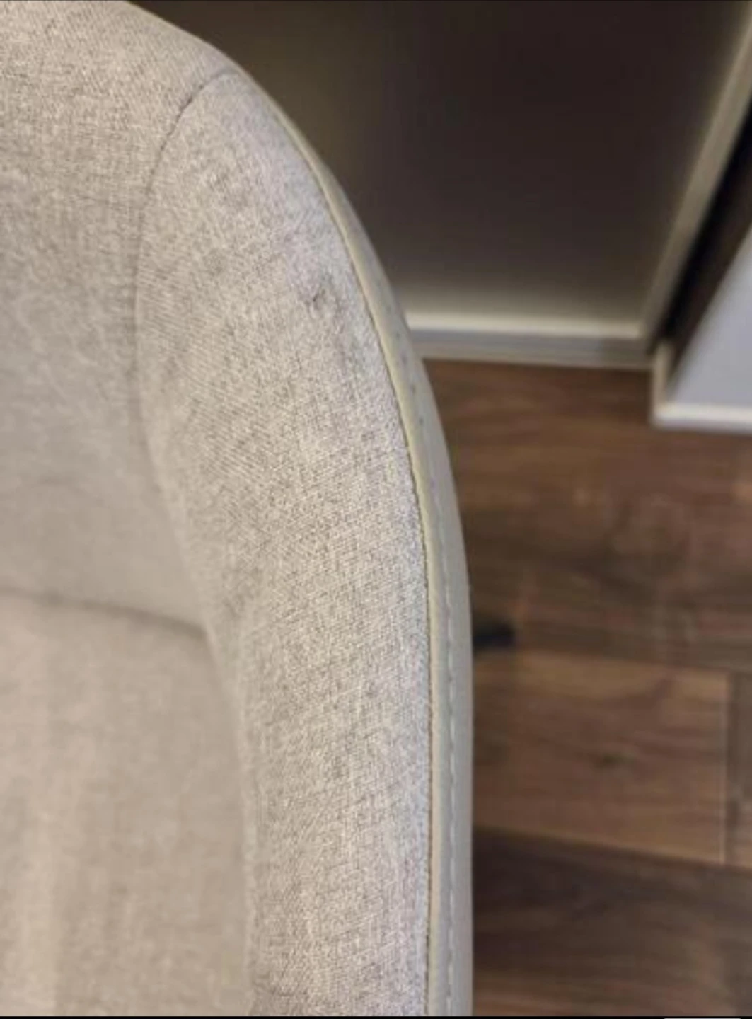 ダイニングチェア 回転椅子　2脚の写真3枚目