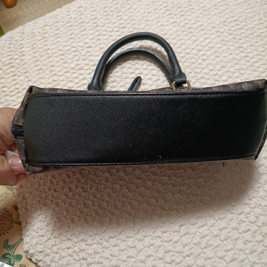 美品　パトリックコックス ミニハンドバッグの写真6枚目