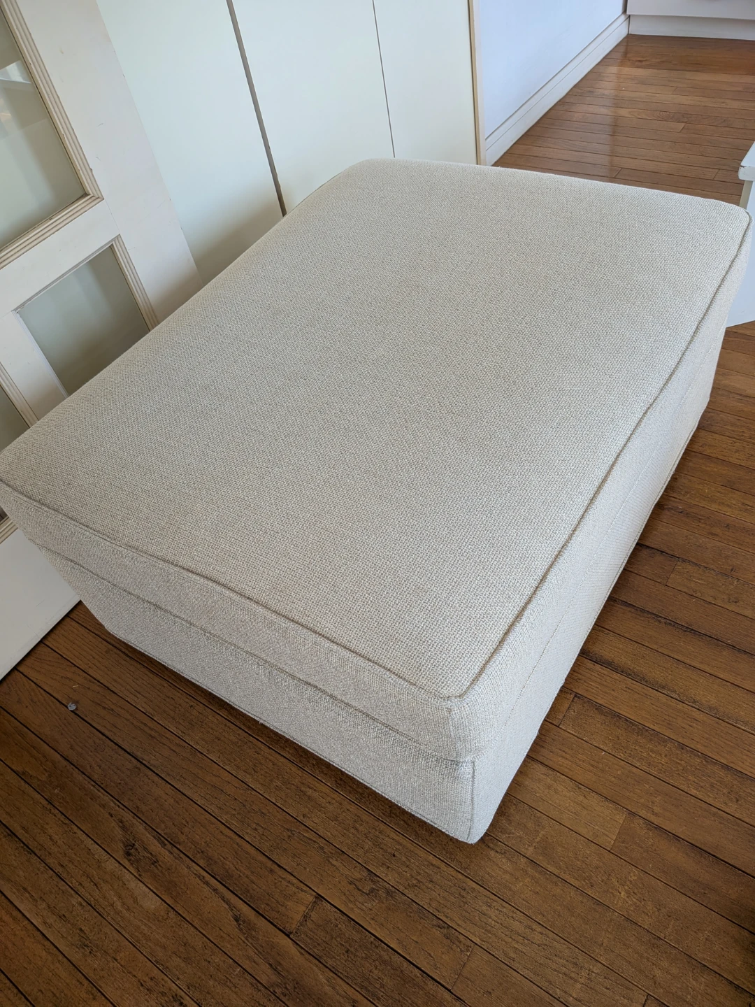 ファブリック IKEAオットマン ベージュ　
