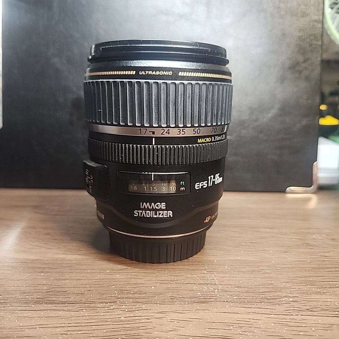 キヤノン EF-S 17-85mm F4-5.6 IS USM  (難あり)の写真2枚目