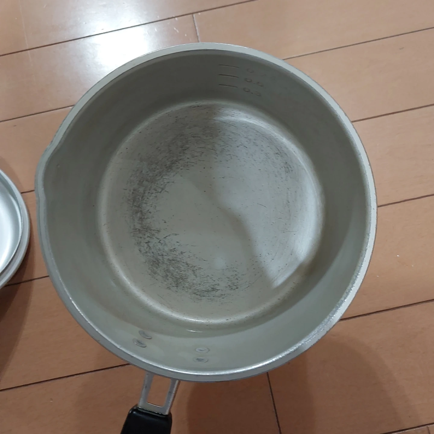 アルミ小鍋 片手鍋 蓋付きの写真4枚目