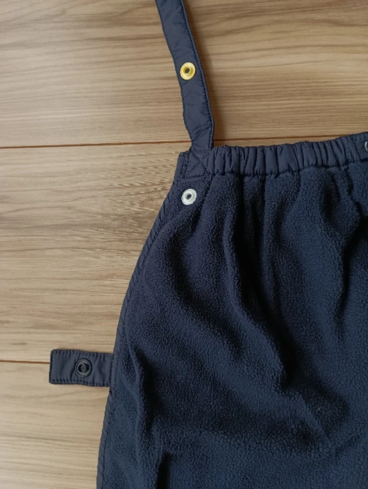 UNIQLO パデッド2WAYブランケット ネイビー 防寒の写真5枚目