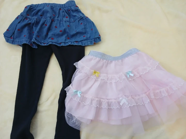キッズ　スカート、スカッツ 2点セット　100cm