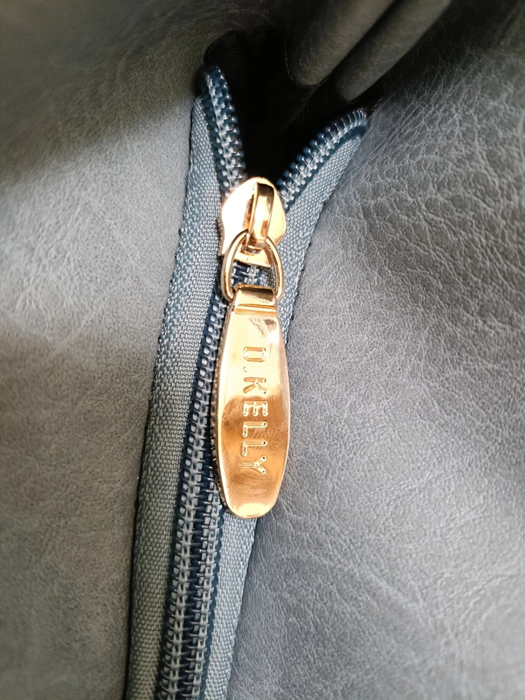 【D.KELLY japan】トートバッグ A4サイズ入ります ブルー系 ステッチ入の写真6枚目