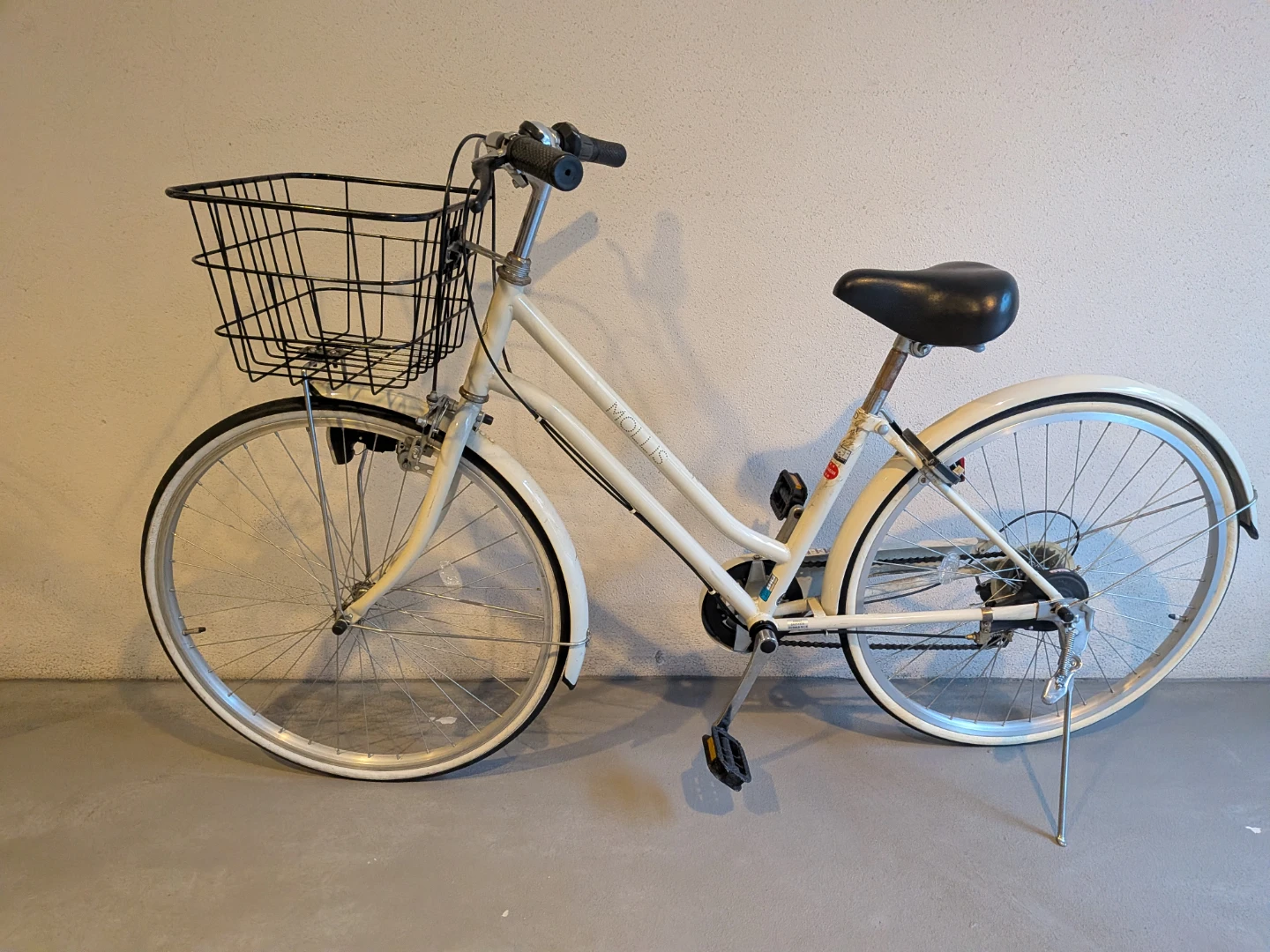 自転車　26インチ　MOLLIS　イオンバイク