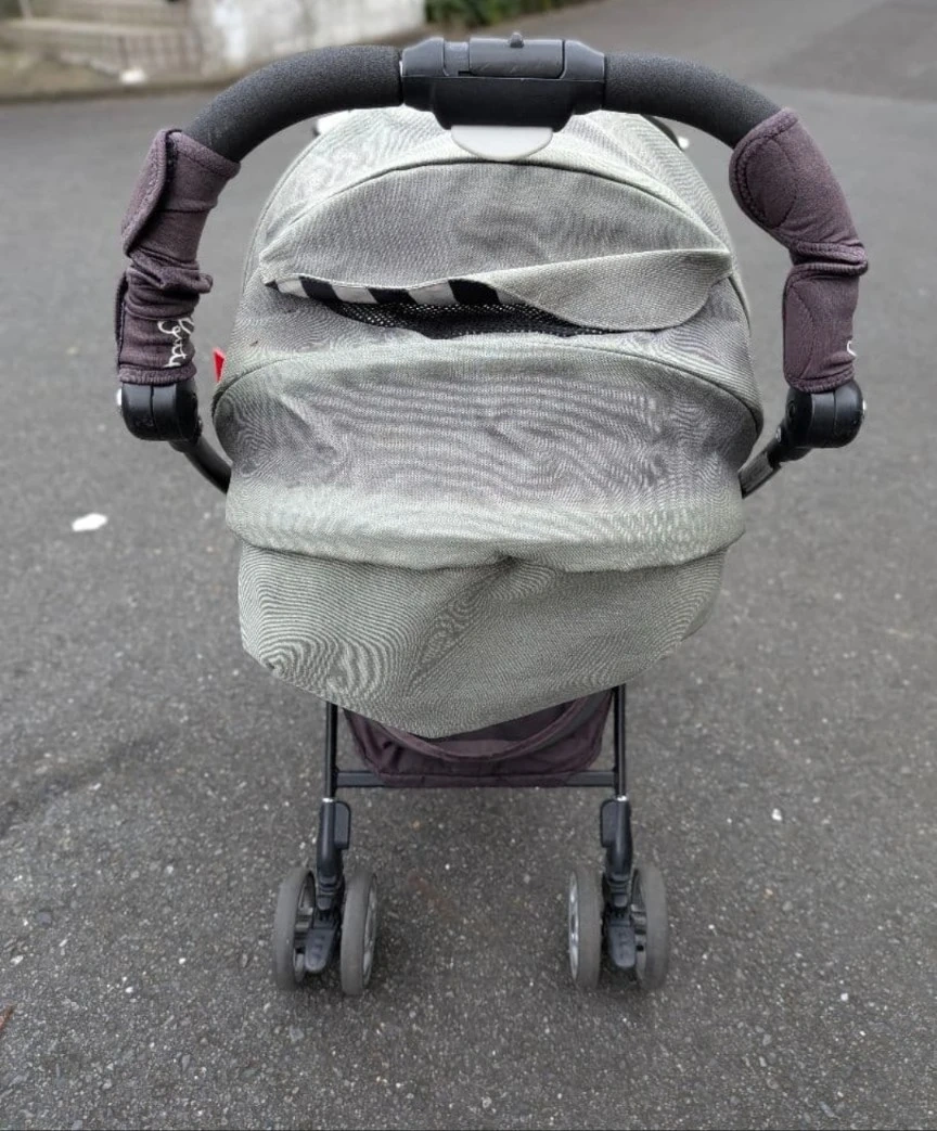Aprica ベビーカー グレーの写真2枚目