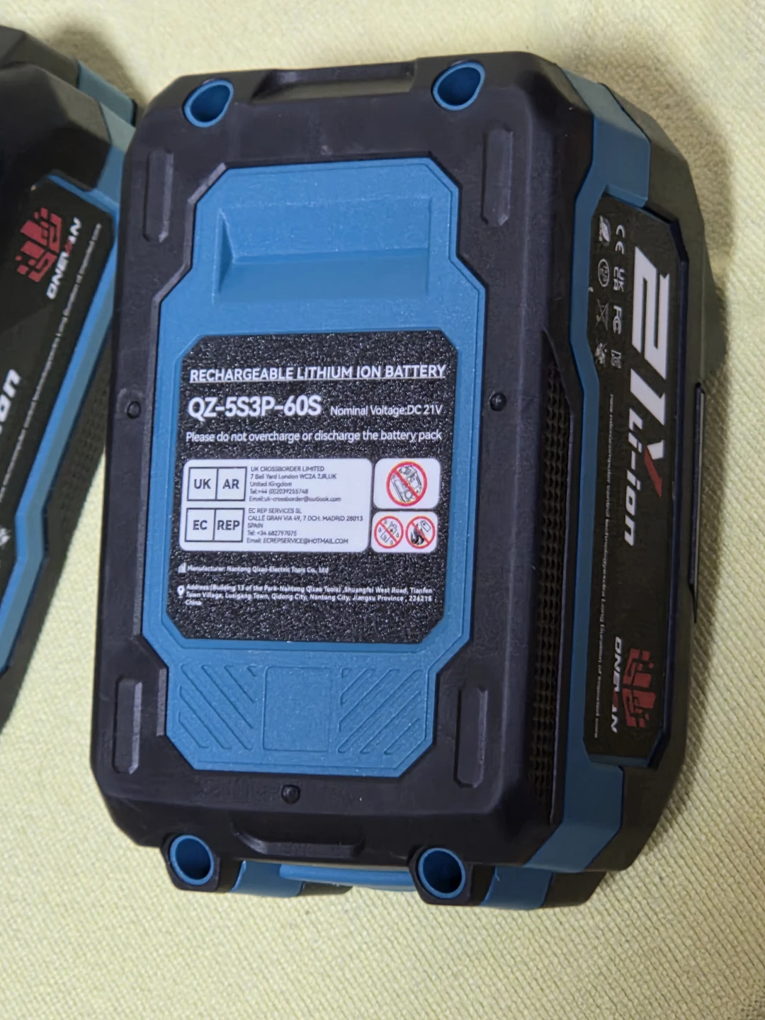 マキタ18v互換バッテリー、ONEVAN 21V4.5A、２個！の写真4枚目