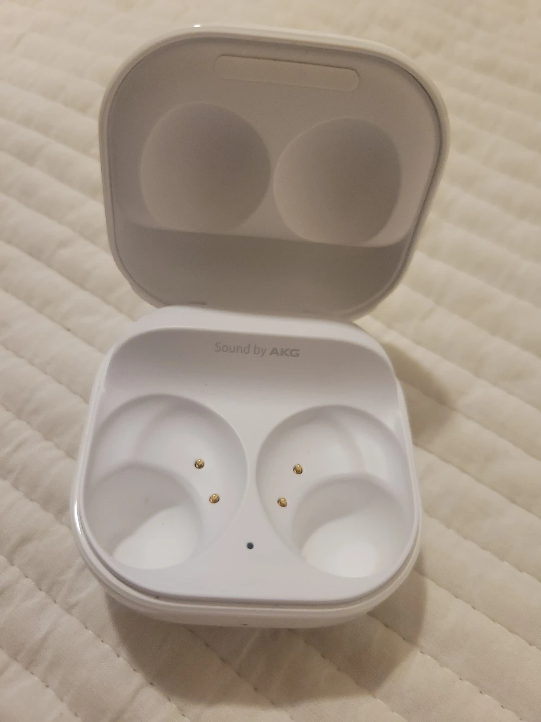 Galaxy buds2 SM-R177 充電ケースの写真2枚目