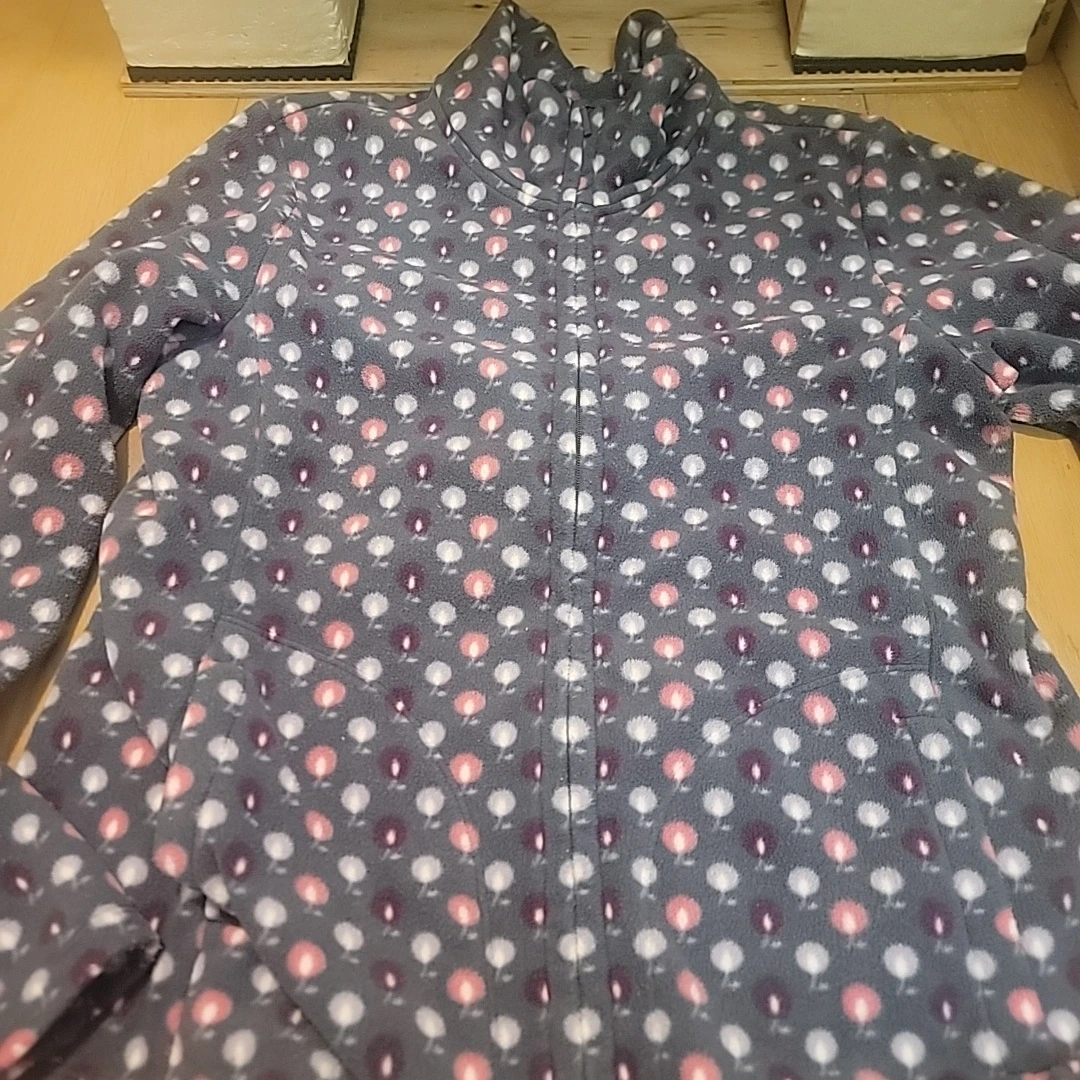 ナイキ フリースジャケット 花柄