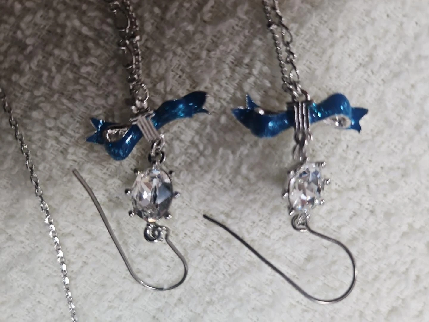 「LANVIN en Bleu」「LANVIN」の ネックレス&ピアスセットの写真2枚目