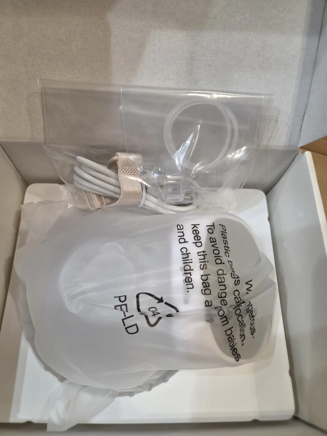 アンジェスマイル 電動さく乳器の写真4枚目