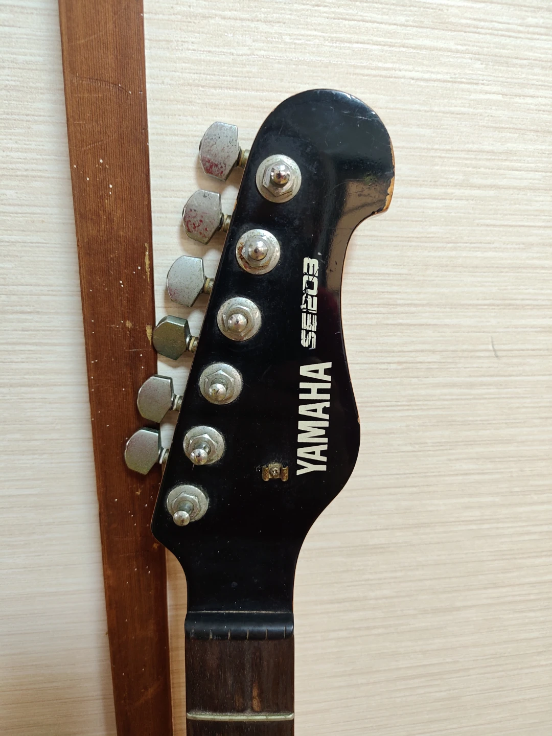 ギター２本　(Yamaha・GTX)　(音が確認済み)の写真9枚目