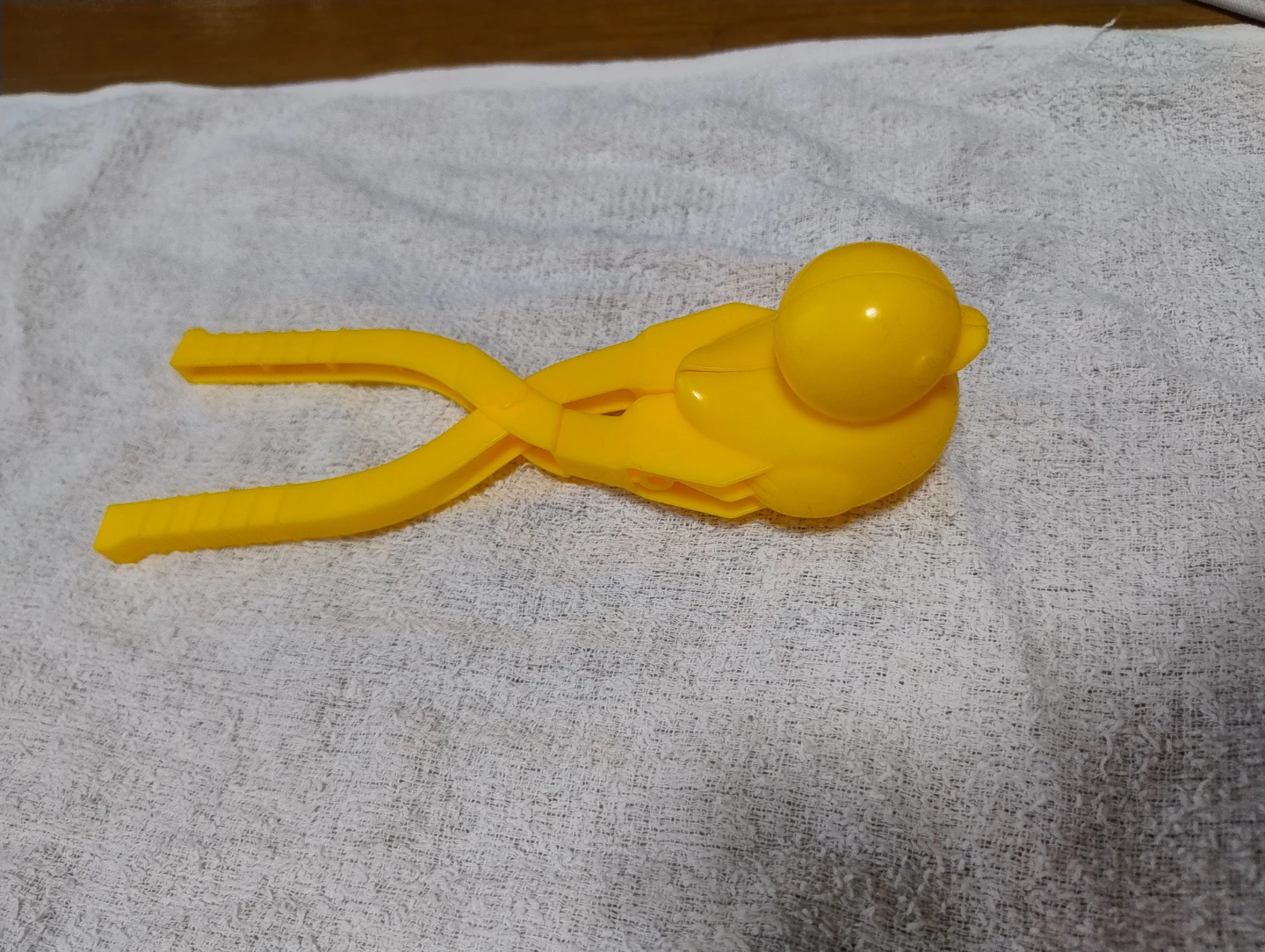 雪遊び 雪玉メーカー アヒル型