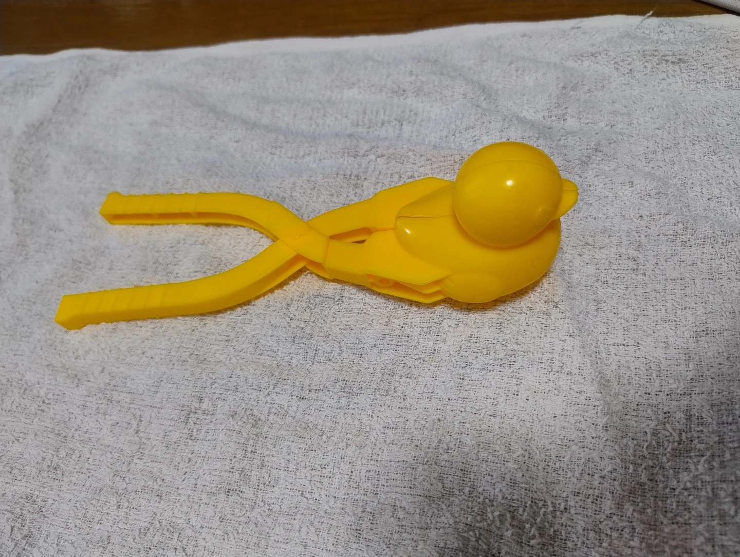 雪遊び 雪玉メーカー アヒル型