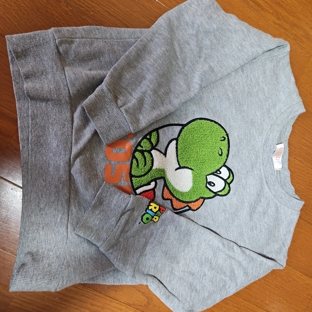 ユニクロ UT他 子供用Tシャツセットの写真2枚目