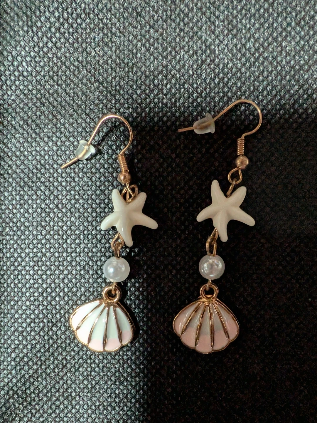 ヒトデと貝殻のピアス ゴールド