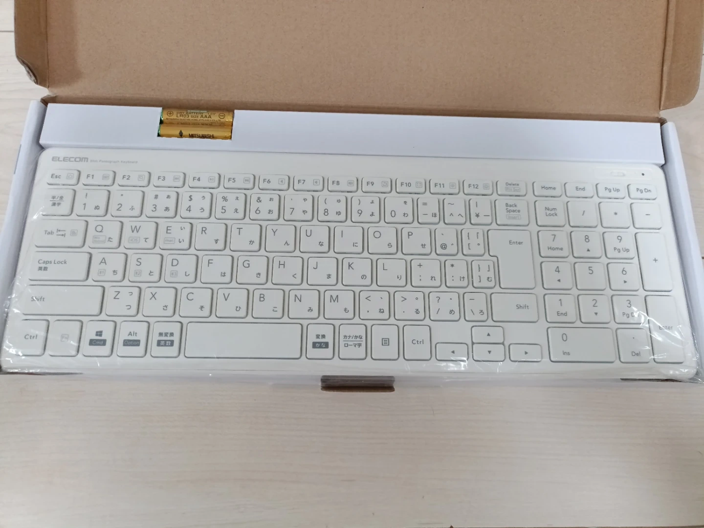 【未使用】【ELECOM】超薄型コンパクトキーボード Bluetoothの写真5枚目