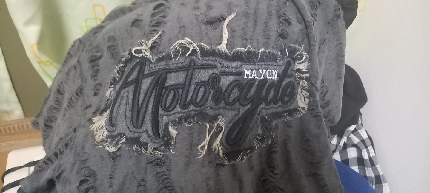 MAYON ダメージ加工トップス チャコール Lサイズの写真4枚目