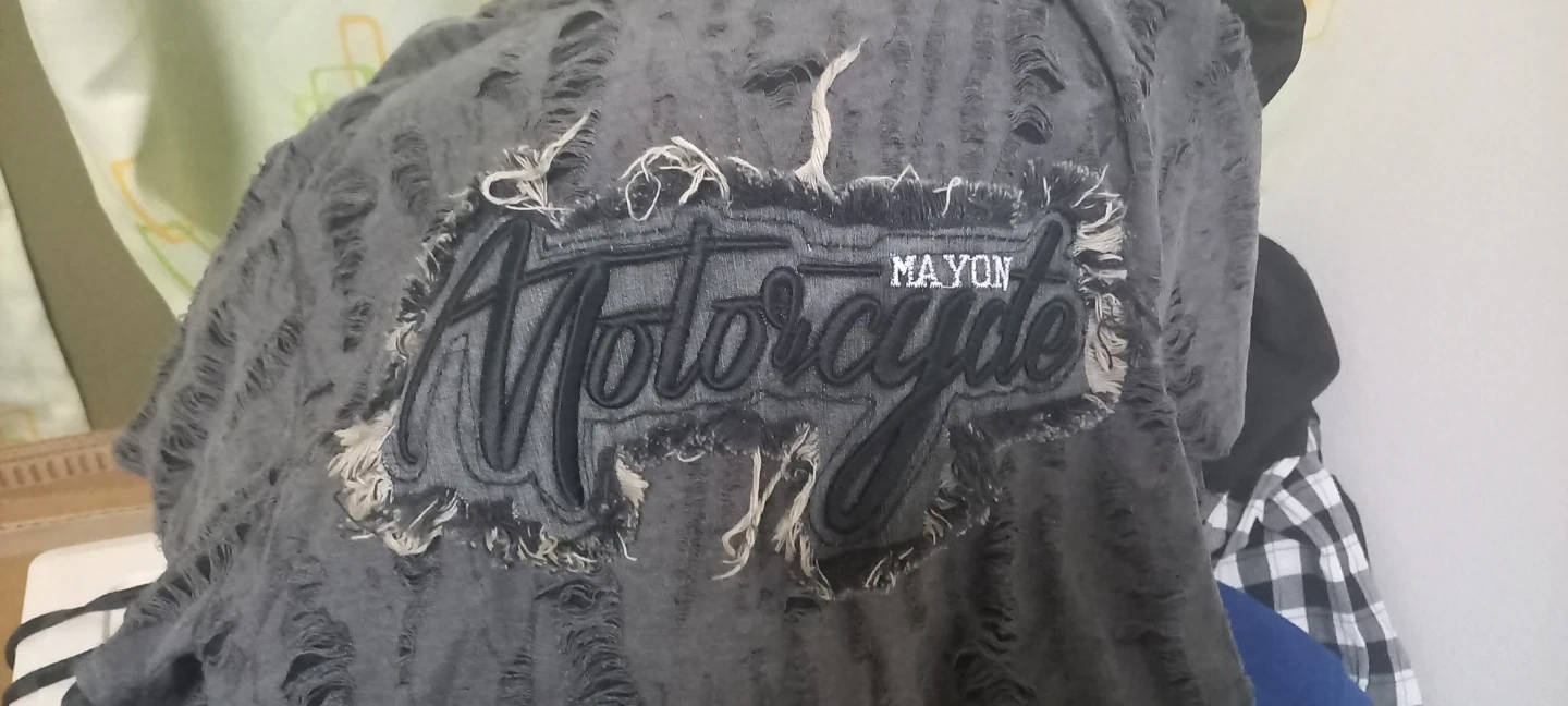 MAYON ダメージ加工トップス チャコール Lサイズの写真4枚目