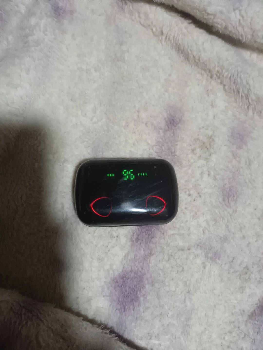 ワイヤレスイヤホン 充電ケース ブラックの写真2枚目