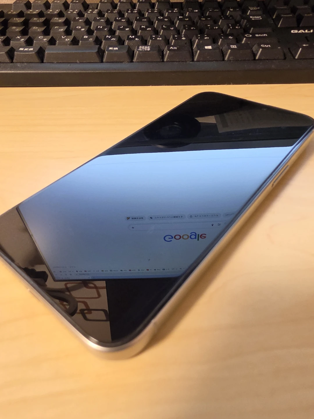 iPhone 15 Pro Max 256g ホワイト[ケース付]の写真5枚目