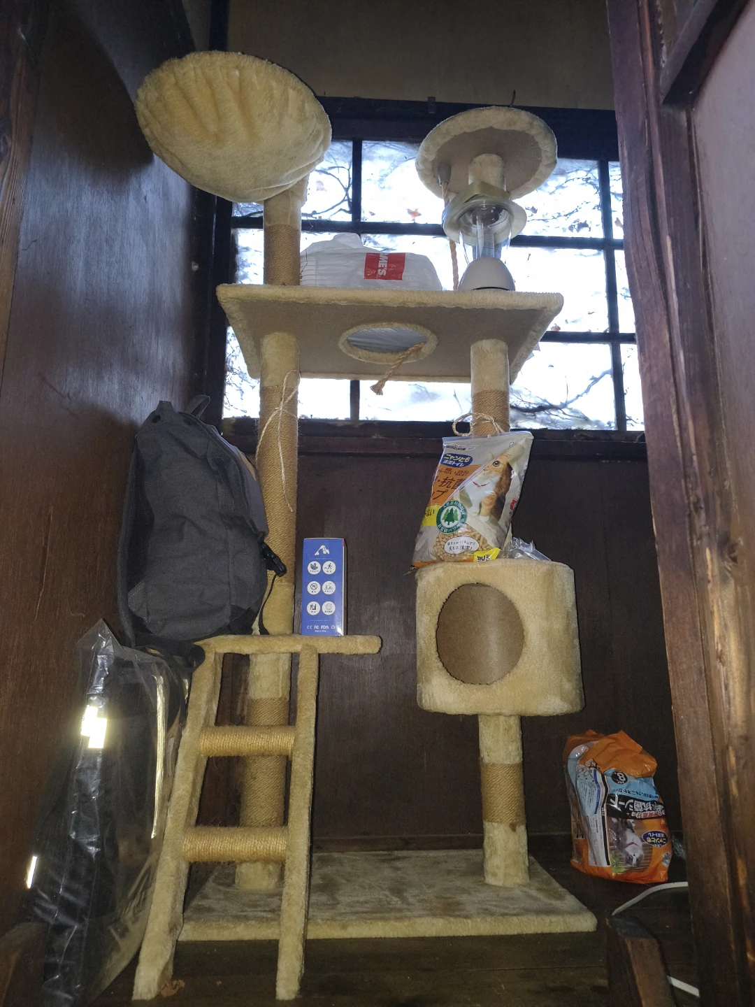 キャットタワー 据え置き型 爪とぎ付