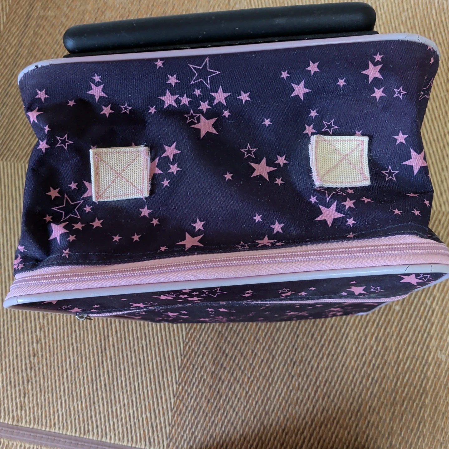 星柄 キャリーケース ピンクの写真2枚目