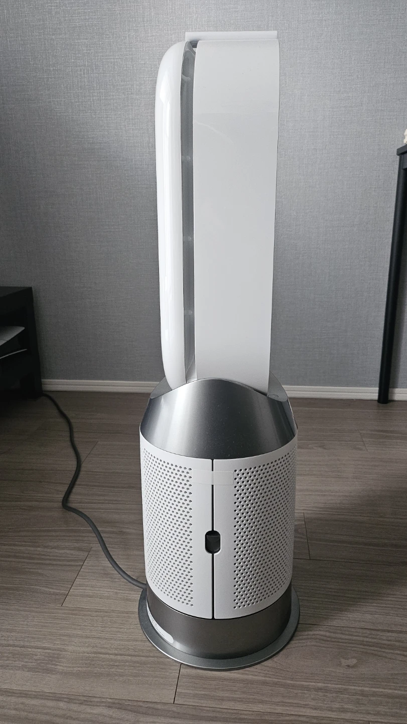 ダイソン 空気清浄ファンヒーター HP04の写真4枚目