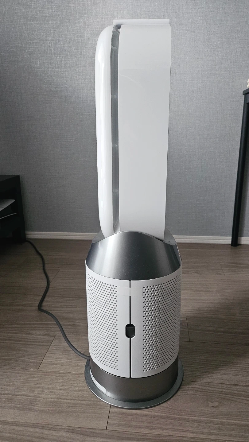 ダイソン 空気清浄ファンヒーター HP04の写真4枚目