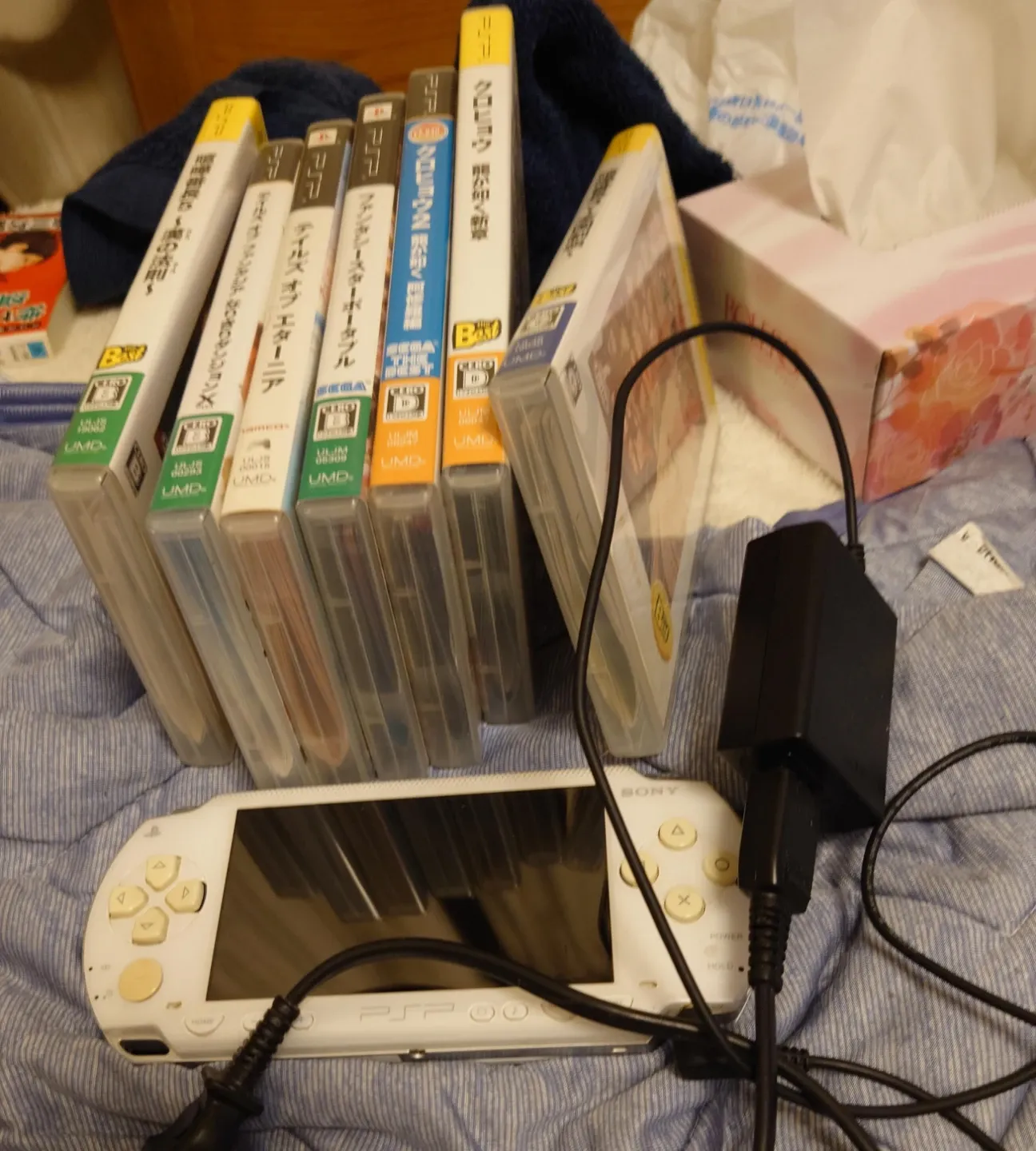 ソニー PSP 本体 ホワイト ソフト6本セット