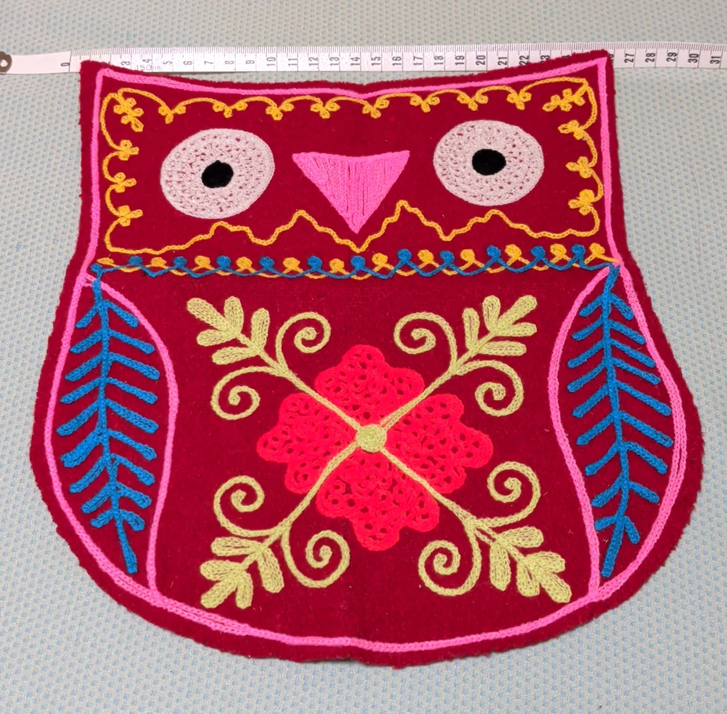 フクロウ 刺繍マット 赤
